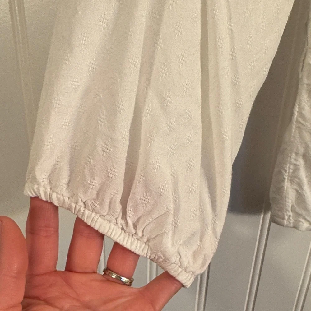 Abercrombie & Fitch White Button-Down Blouse Long Sleeve Women’s Size Small - Picture 4 of 12